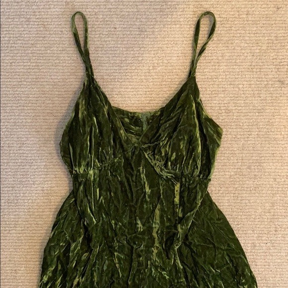 green short dress - Picture 2 of 3